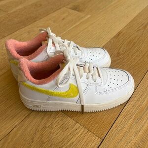 Girls Nike Air Force One Lows